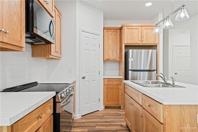 2108 E San Andrea St unit 2, Edinburg, TX 78542 - photo 5