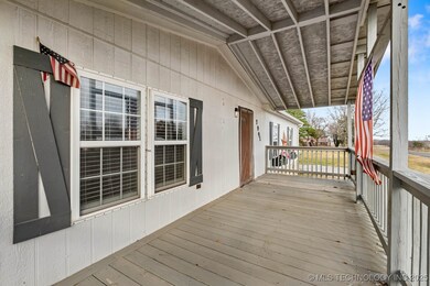 1991 N Colcord Ave, Colcord, OK 74338 - photo 4