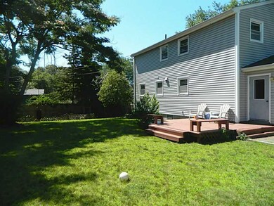 228 Greenwood Dr, Wakefield, RI 02879 - photo 4