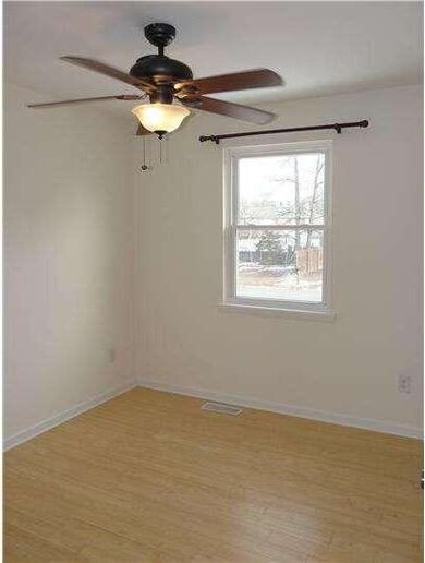 207 Stature Dr, Newark, DE 19713 - photo 5