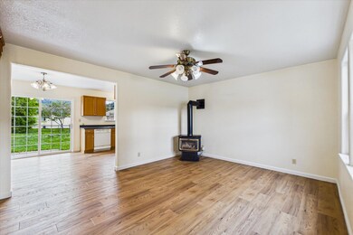 07-94 Edwards Dr-106