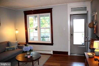 409 N York St, Pottstown, PA 19464 - photo 3