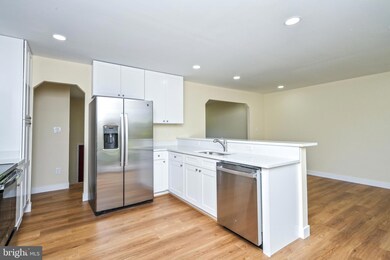 2331 Highland Ave, Falls Church, VA 22046 - photo 5