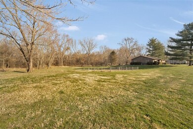 6754 N Gray Rd, Mooresville, IN 46158 - photo 2