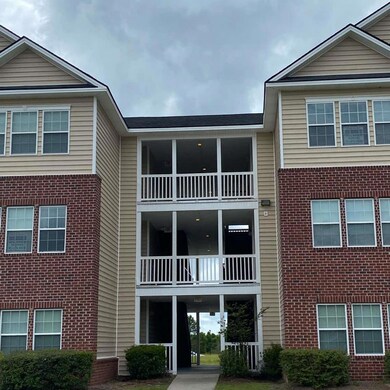 400 Telfair Dr unit 304, Hinesville, GA 31313 - photo 2