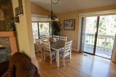 1802 SE Arborwood Ave, Bend, OR 97702 - photo 6