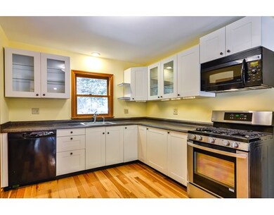 16 Edward Ln, MerriMacK, NH 03054 - photo 5