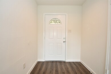 6811 Redding Springs Ln, Houston, TX 77086 - photo 5