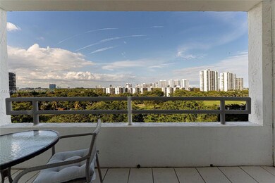 Delvista Towers Condominium unit 818, Miami, FL 33180 - photo 4