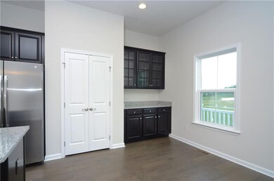 Kitchen Pantry & Hutch