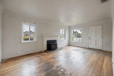 3021 E Simpson Ave, Fresno, CA 93703 - photo 4