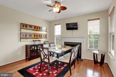 23218 Scholl Manor Way unit 1328, Clarksburg, MD 20871 - photo 4