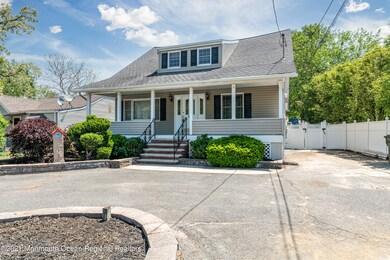 490 S Laurel Ave, Hazlet Township, NJ 07734 - photo 2