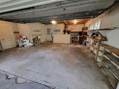 706 Maple St, Sweeny, TX 77480 - photo 7