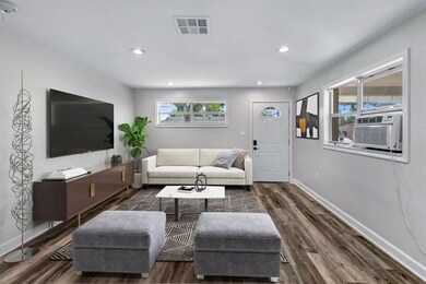room virtually staged