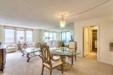 Living & Dining Area