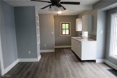 923 W 58th St, Ashtabula, OH 44004 - photo 5