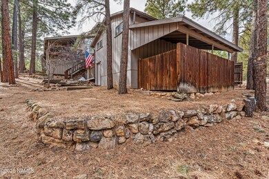 Detached garage
