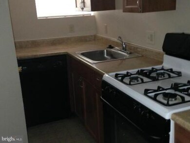 1437 Myrtle Ave, Baltimore, MD 21217 - photo 7