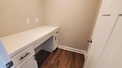 3929 Pensacola Dr, Hope Mills, NC 28348 - photo 7