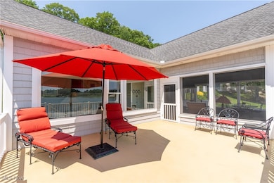 32 E Mohawk Dr, Malvern, OH 44644 - photo 7