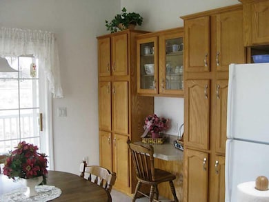 141 Sand Stone Rd, Indiana, PA 15701 - photo 3