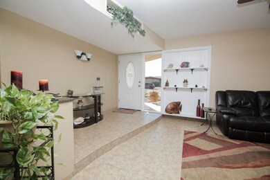 4739 w El Cortez-3