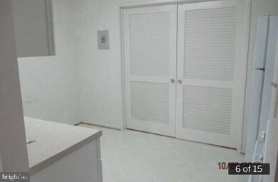 1671 Parkcrest Cir unit 400, Reston, VA 20190 - photo 3