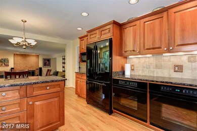 9016 Streamview Ln, Vienna, VA 22182 - photo 3