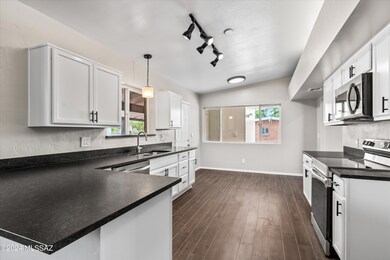 10-Kitchen