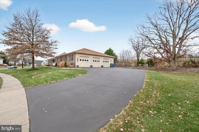 1 Mantle Ct, Thurmont, MD 21788 - photo 4