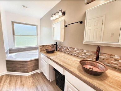 7221 W Greene Cty Rd, Paragould, AR 72450 - photo 6