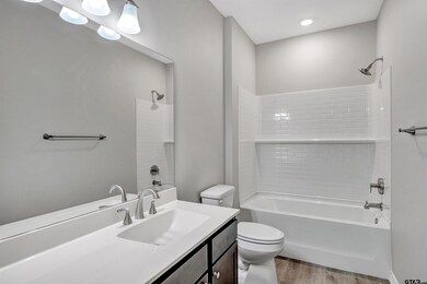 5905 Eagles Nest Blvd unit 403, Tyler, TX 75703 - photo 3