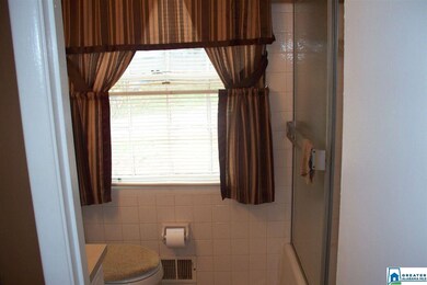 439 Argonne Dr NE, Center Point, AL 35215 - photo 6