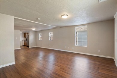 1034 Dubois St, Denison, TX 75020 - photo 6