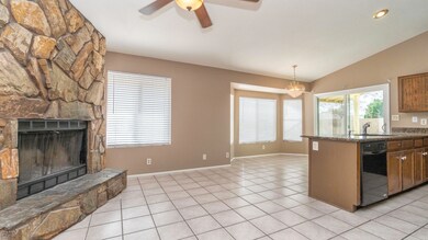 6243 E Grandview Cir-11