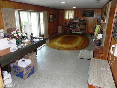 Den/Family/Great Room. Enjoy this enormous great room