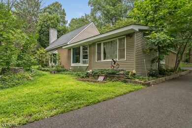 14 Tulip Ln, Bloomsbury, NJ 08804 - photo 3