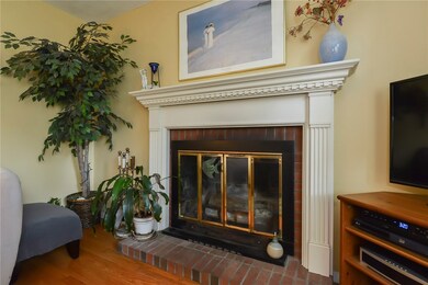 58 Haswill St, Warwick, RI 02889 - photo 5