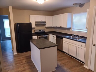 15513 Jost Main St, Florissant, MO 63034 - photo 3