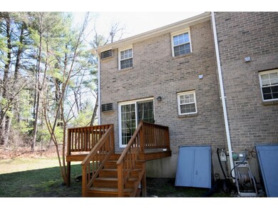 141 Fieldstone Dr unit 141, Londonderry, NH 03053 - photo 4