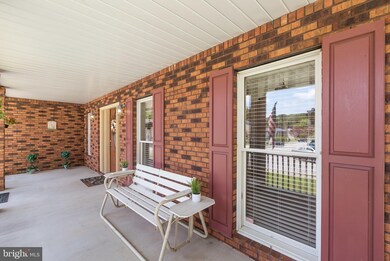 12 Urbanwood Ct, Essex, MD 21221 - photo 4