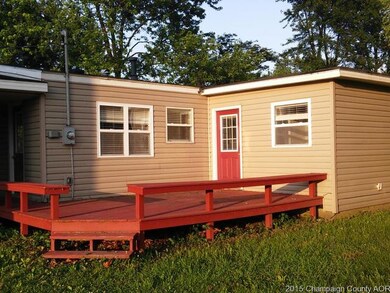 906 E Newkirk St, Tuscola, IL 61953 - photo 2