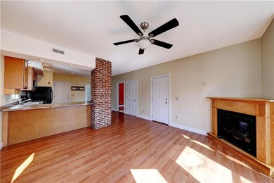 12 Fremont St unit 2, Providence, RI 02906 - photo 4