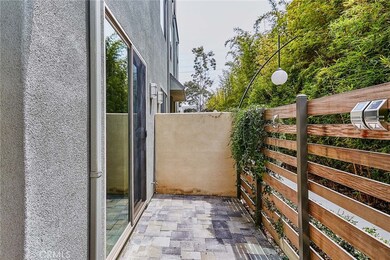 1510 W Artesia Square unit H, Gardena, CA 90248 - photo 3