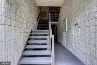 6003 Majors Ln unit 8, Columbia, MD 21045 - photo 3