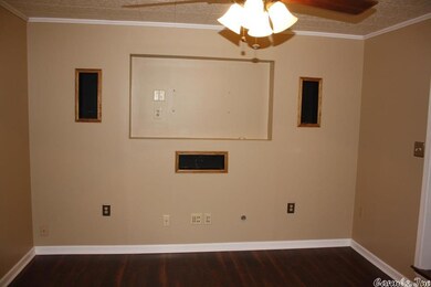 Media Room / 2nd Living area