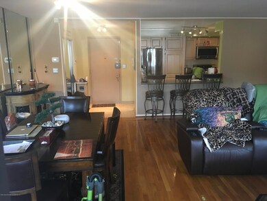 Chestnut Hill at Essex Park unit 3A, Staten Island, NY 10314 - photo 3