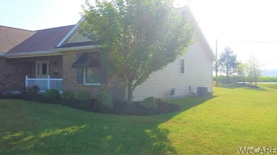 1426 Gettysburg Dr, Wapakoneta, OH 45895 - photo 2