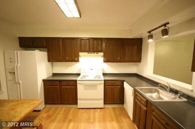 11705 Summer Oak Dr, Germantown, MD 20874 - photo 3